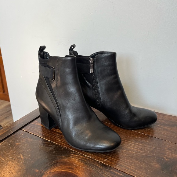 Easy Spirit Short women’s boots. Size 8.5 - Picture 1 of 5